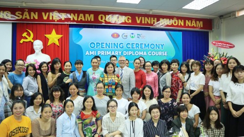 Khai giảng khóa đào tạo giáo viên AMI Montessori Casa 3-6 Khai giảng khóa đào tạo giáo viên AMI Montessori Casa 3-6