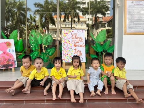 Chủ Đề: “Con Yêu Mẹ ” – Lời Tri Ân Từ Trái Tim Bé Thơ Chủ Đề: “Con Yêu Mẹ ” – Lời Tri Ân Từ Trái Tim Bé Thơ